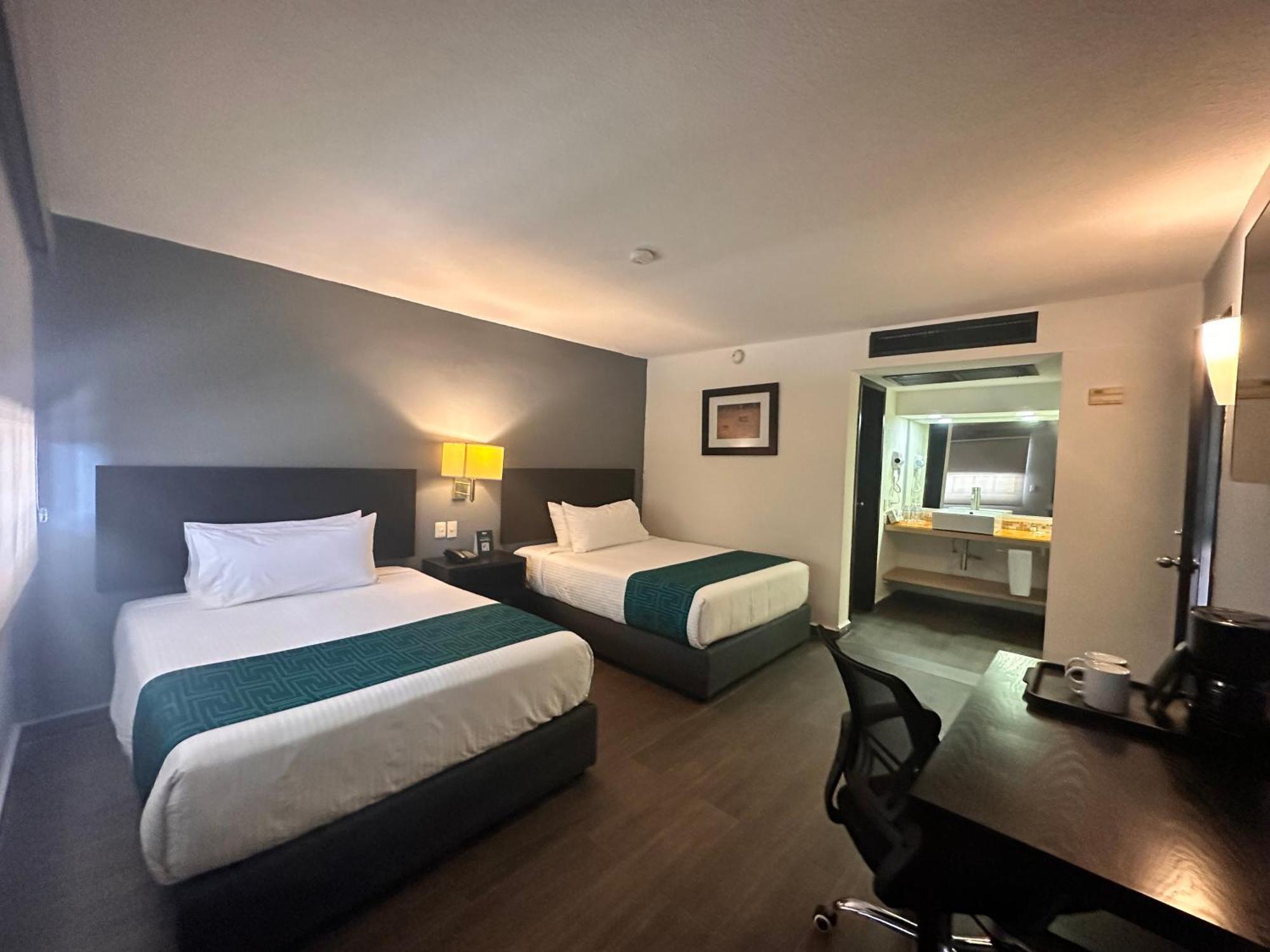 Inhouse Obregon Hotel Ciudad Obregon Exterior photo
