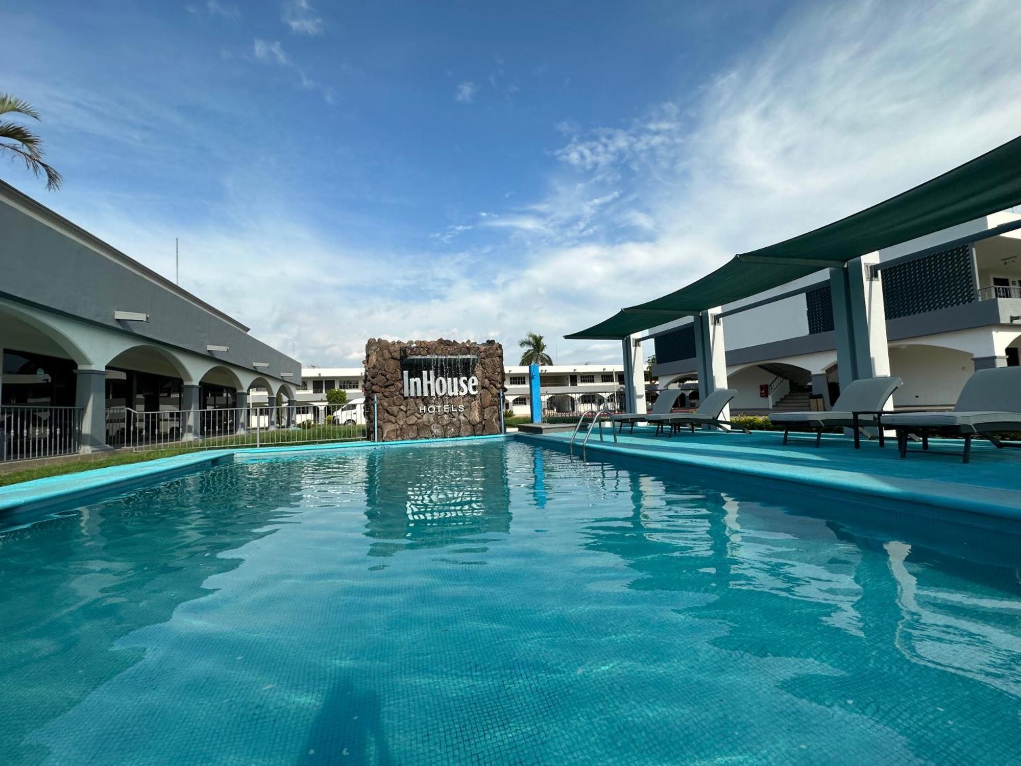 Inhouse Obregon Hotel Ciudad Obregon Exterior photo